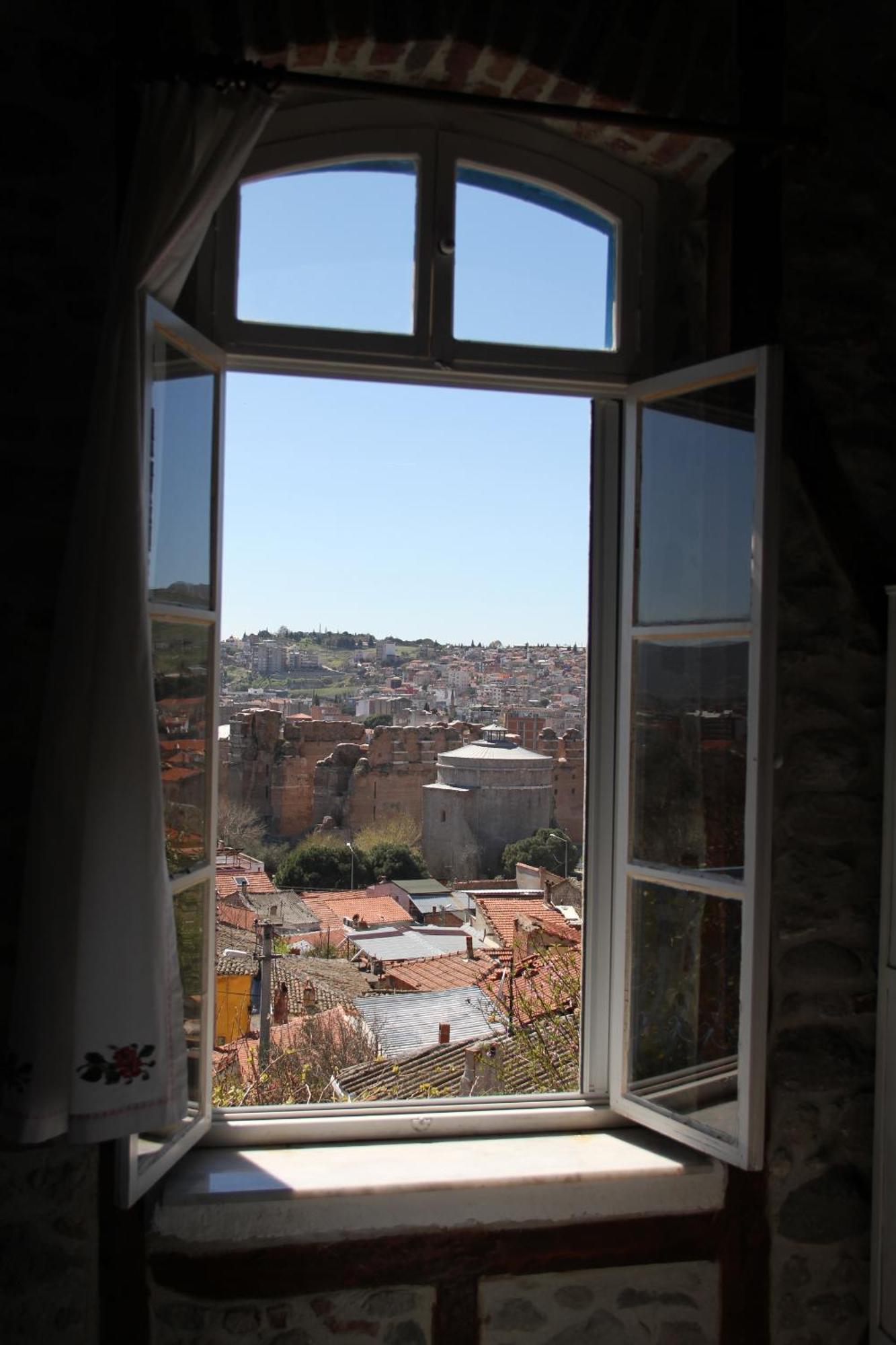 Taskonak Bergama Bagian luar foto